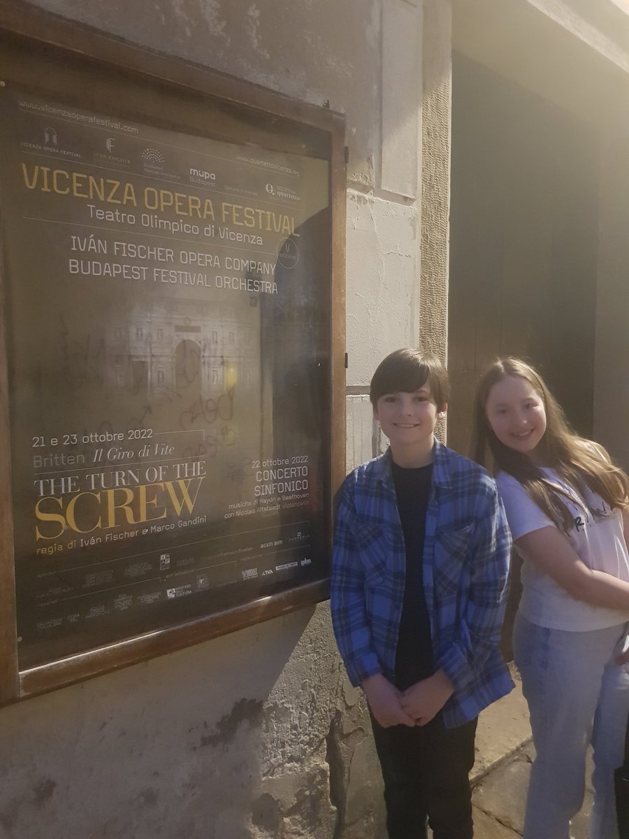 TrinityBoysChoi's tweet photo. And #Operaon3 listeners to #TheTurnofTheScrew the #Flora is also from our stable and is the twin sister of Oliver who sang in yesterday's #Ustvolskaya Symphony. Here is Ben and Lucy in Vicenza. https://t.co/0bIit9aMju