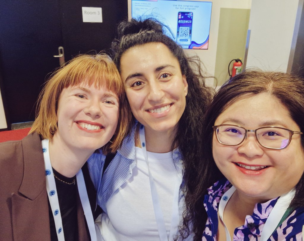 meiyee__ng's tweet photo. 🔶️ New connections #ESSM23
🔸️Apart from connecting with Gynaecologists from 🇨🇭🇳🇱🇩🇰🇹🇷🇸🇮 with interest in sexual medicine, so happy to meet with O&amp;G trainees 🇩🇰 who shared my views on the importance of focusing on Female Sexual Dysfunction! https://t.co/hkotkELMmj