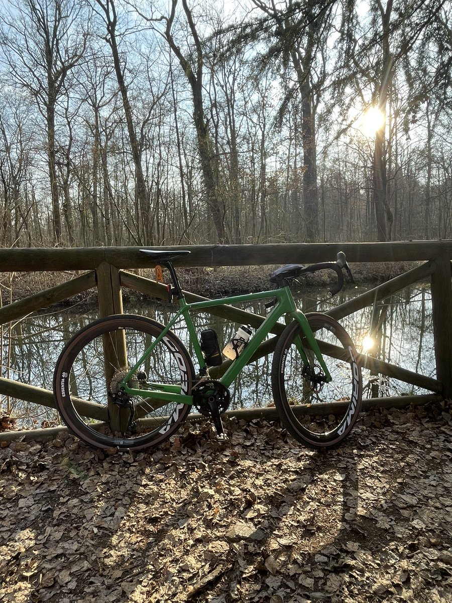 Come cambia una bici con delle ruote…
#gravel
#prismacycle
#sempreinbolla

<a href="/BeltramiTSA/">BeltramiTSA</a> 
<a href="/corimawheels/">CORIMA</a>