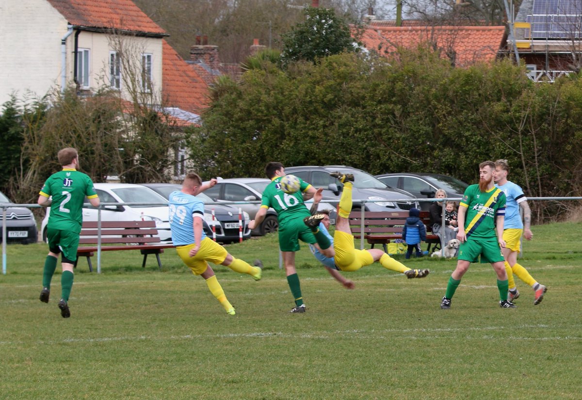 Easington United AFC tweet media