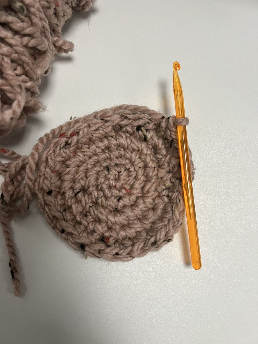 sinead_MHNurse's tweet photo. Been taught new skills by some of the young people on the ward todayโฆ apparently itโs called a magic circle ๐คทโโ๏ธ #crochet #mentalhealth #camhs #connection #mindfulactivity https://t.co/Mzoh5Q0vN6