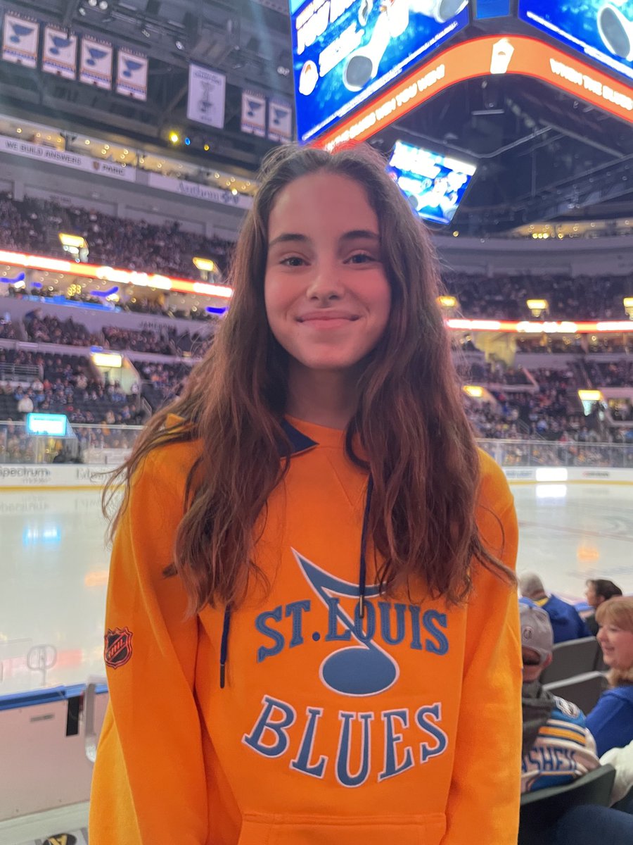 Great way to celebrate MJ’s 14th birthday!    Thanks ⁦<a href="/StLouisBlues/">St. Louis Blues</a>⁩