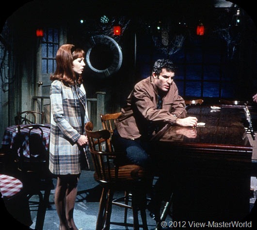 JG41187's tweet image. The Blue Whale and death for your viewing pleasure.
#Viewmaster #DarkShadows