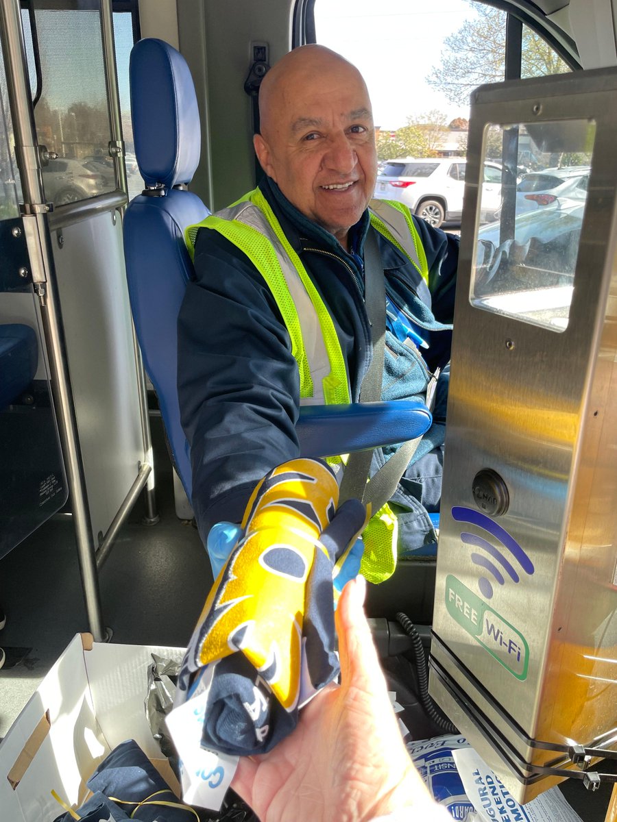 TriDeltaTransit's tweet photo. Riding Tri MyRide - now available on weekends in the current service areas from 8-5! Download the app and ride! https://t.co/IT66Pr8ne2