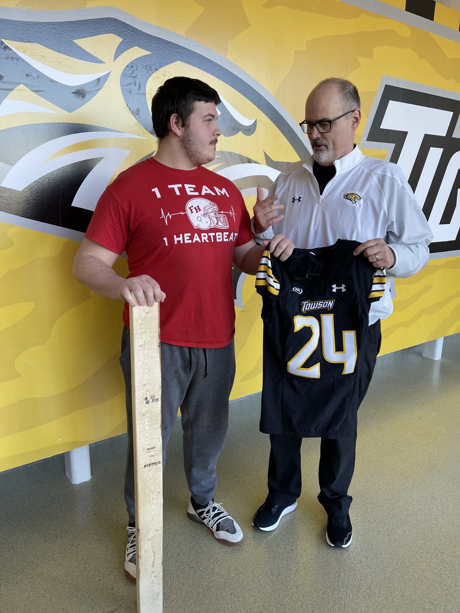 CarterHess77's tweet photo. Had a great Junior Day at Towson! @Towson_FB @PeteShinnick @CoachKolt @FH_Football @z3alkire https://t.co/Tl9erLJJrL