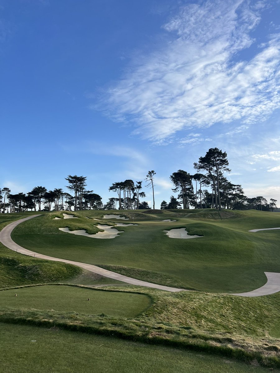 Evangraham8's tweet image. Great courses with great company! #LakeMerced #GreenHills #MackenzieWeekend