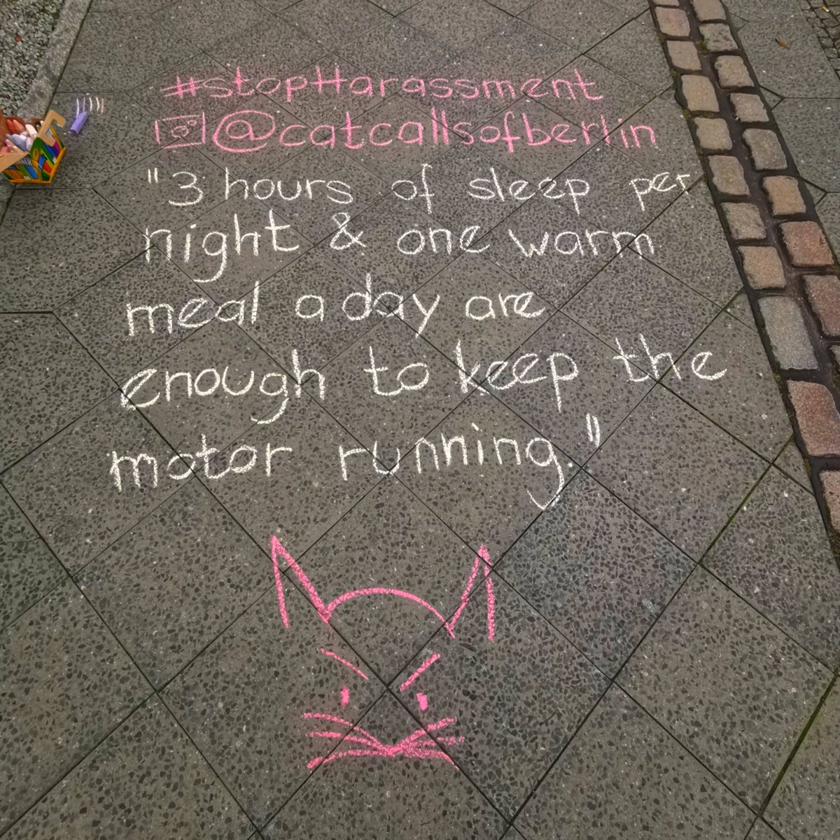 catcallsberlin's tweet photo. Caption auf Instagram! [Eigenwerbung]

#catcallsofberlin #stopptbelästigung #feminismus #chalkback #catcalls #womeninscience

   https://t.co/ulE0AWmIA9 https://t.co/TAFC3G4I48