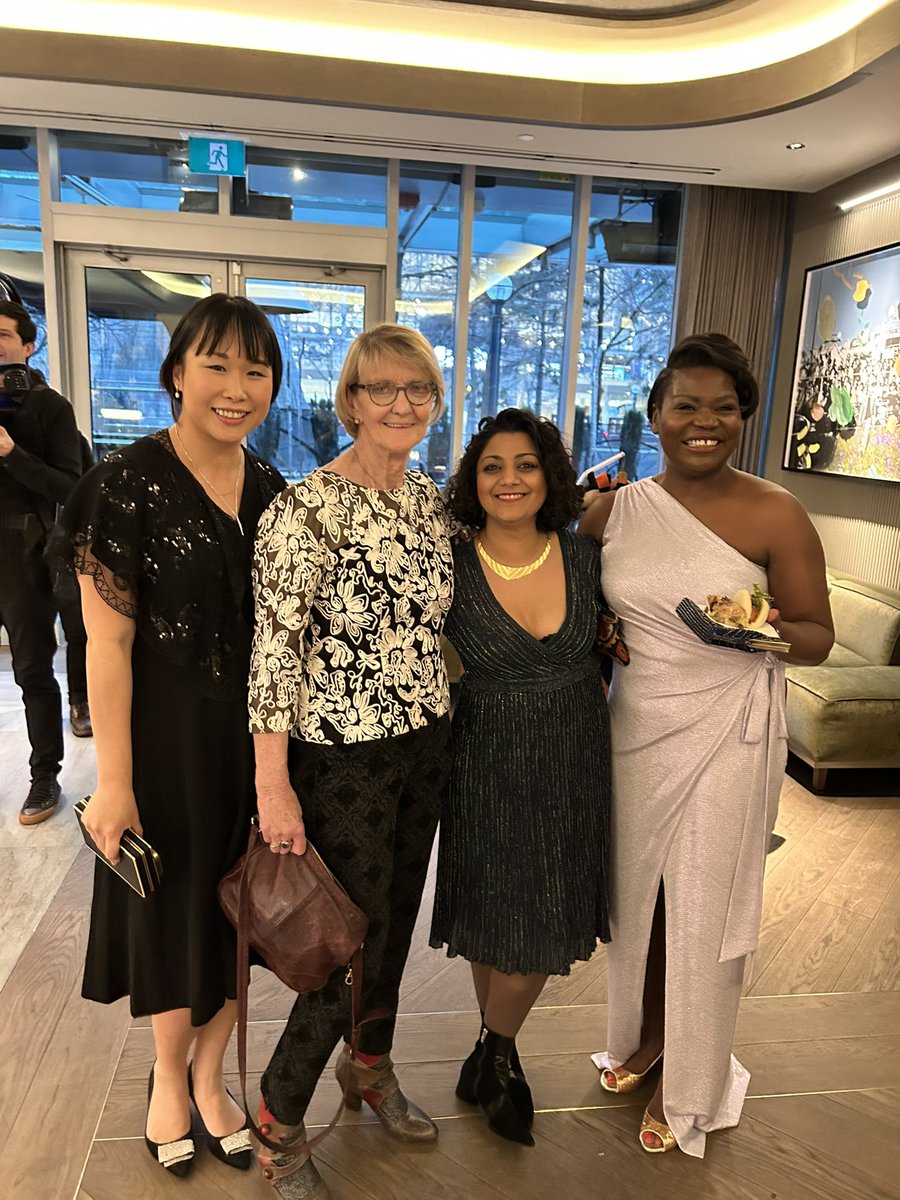 NotInMyColour tweet media