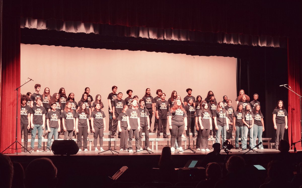 Julie Reiter tweet media