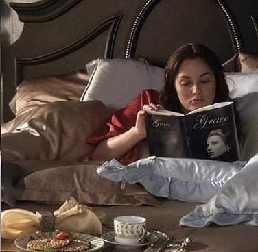 iBlairWaldorf_'s tweet photo. hot girls love blair waldorf https://t.co/kxRIr980UB