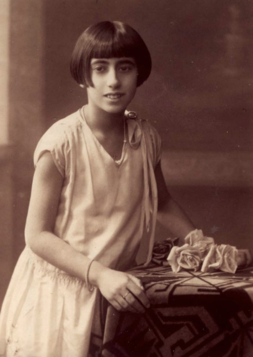 18 February 1919 | A Dutch Jewish woman, Henriëtte Vriesman, was born in Middelburg. 

She arrived at #Auschwitz on 10 February 1944 in a transport of 1,015 Jews deported from Westerbork. She did not survive.