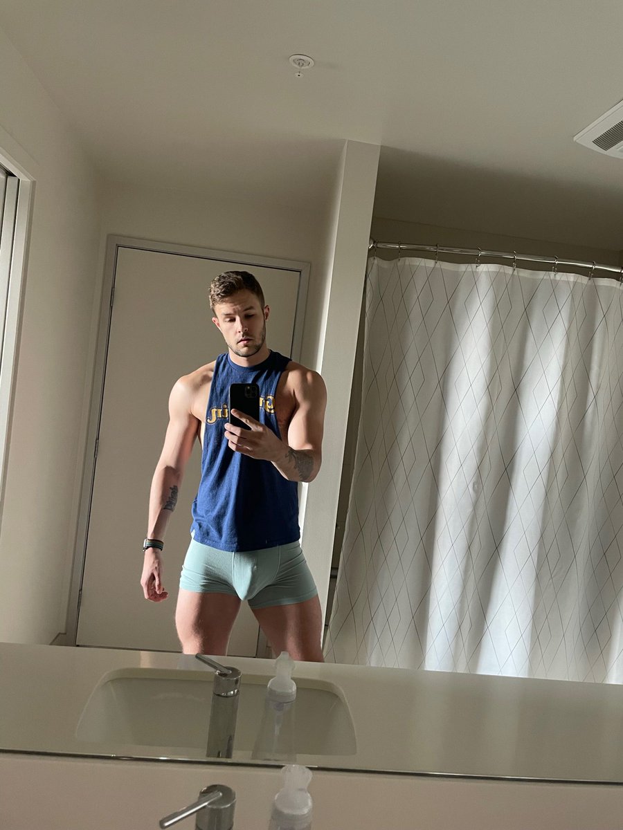 The Hot Husbands tweet media