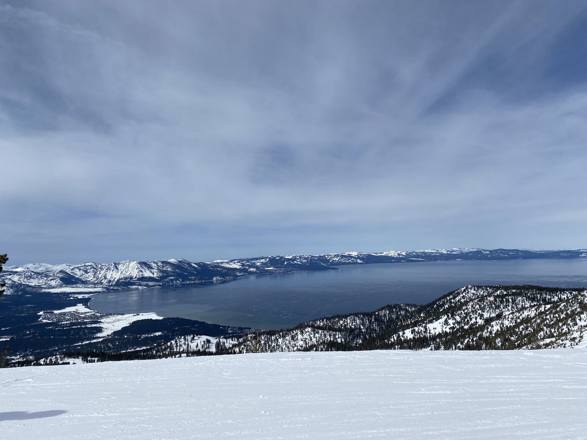 bpuhl's tweet photo. @itsjustjono @BrightonResort That’s gorgeous! Come check out the view of Lake Tahoe from @skiheavenly - we have plenty of snow and more on the way next week! https://t.co/nethYjmmYg