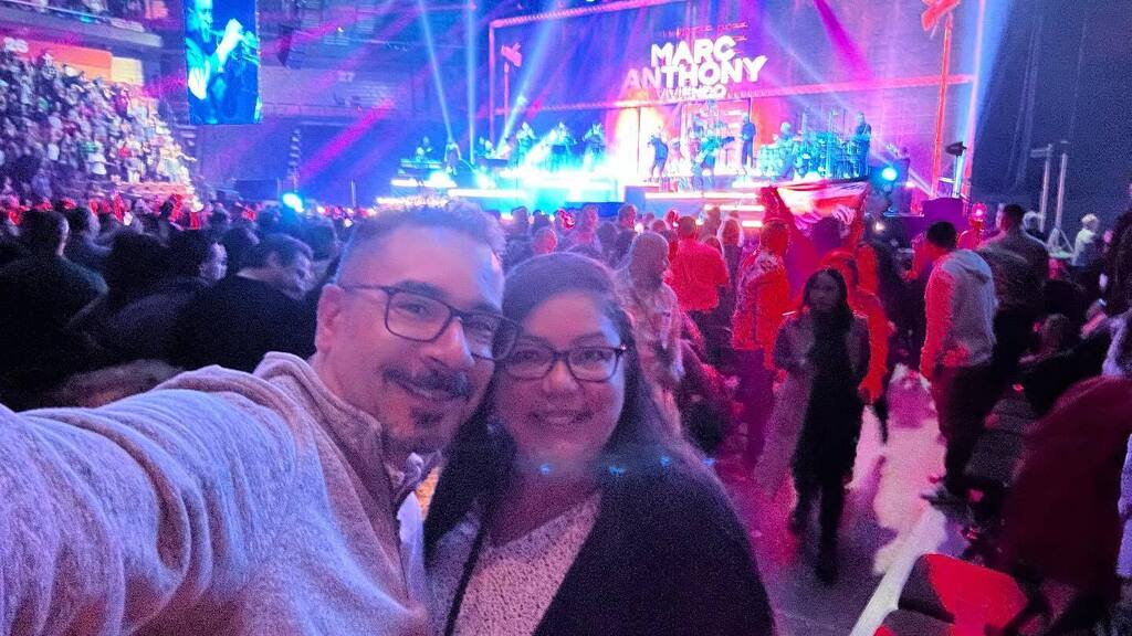 IAmLennyB's tweet photo. Viviendo! 🎶 https://t.co/c8CX4GxV9i https://t.co/vKOxopJr5M
