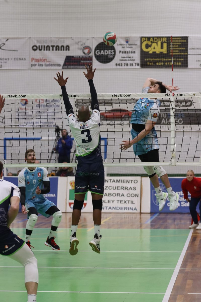 📣CRÓNICA📣 Lo dimos todo en cada punto y luchamos hasta el final, pero caímos 1️⃣-3️⃣ ante un grandísimo equipo como <a href="/rioduerovoley/">Río Duero Voley Soria</a>.

‼️Gracias afición por vuestro apoyo‼️

Lee la crónica en voleytextil.club/es/publication…

📷 <a href="/fierro_marcos/">Marcos Fierro</a> 

#somostextil