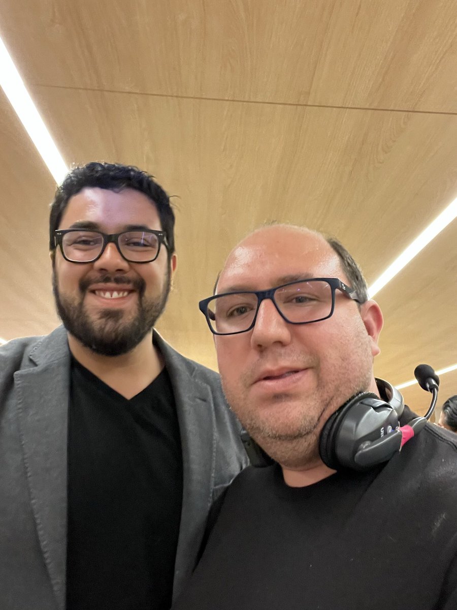 rnasta81's tweet photo. @gabosalazar21 Mi Esposa y Yo, una @SEAT_Mexico Arona 2023, no era nuestra primera opción, queríamos un Mazda 3 hatchback pero nunca tuvieron existencias, al final la Arona llegó primero y definitivo fue buena compra, gracias a tus videos vimos que era buena opción y definitivamente lo fue. https://t.co/0EpkT5B0fw