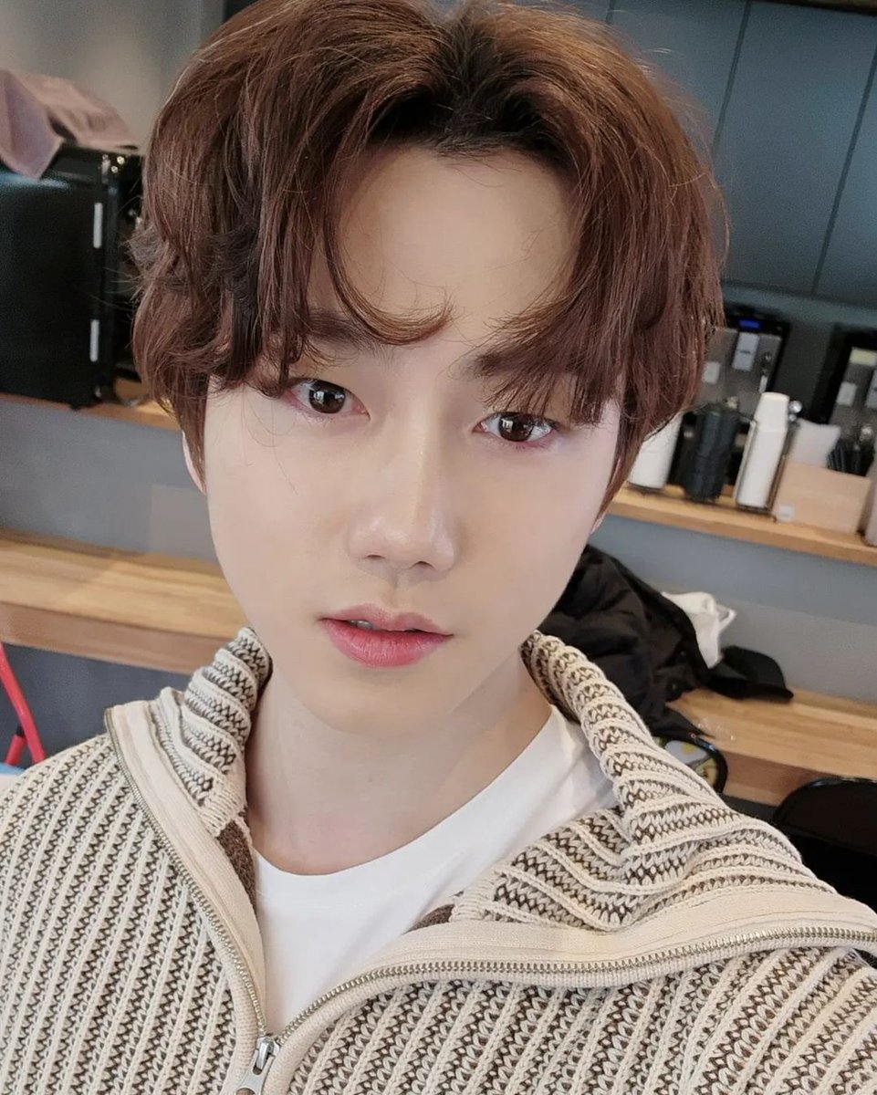 oficialvavcol's tweet photo. Actualización #Baron | ¡Buen fin de semana a todos! ¡Y VCAM!
#VAV #VCAM 📷 #브이에이브이 #VAV #vavbaron #kpop @twt_VAV @VAV_official https://t.co/ha7PTdMfYl