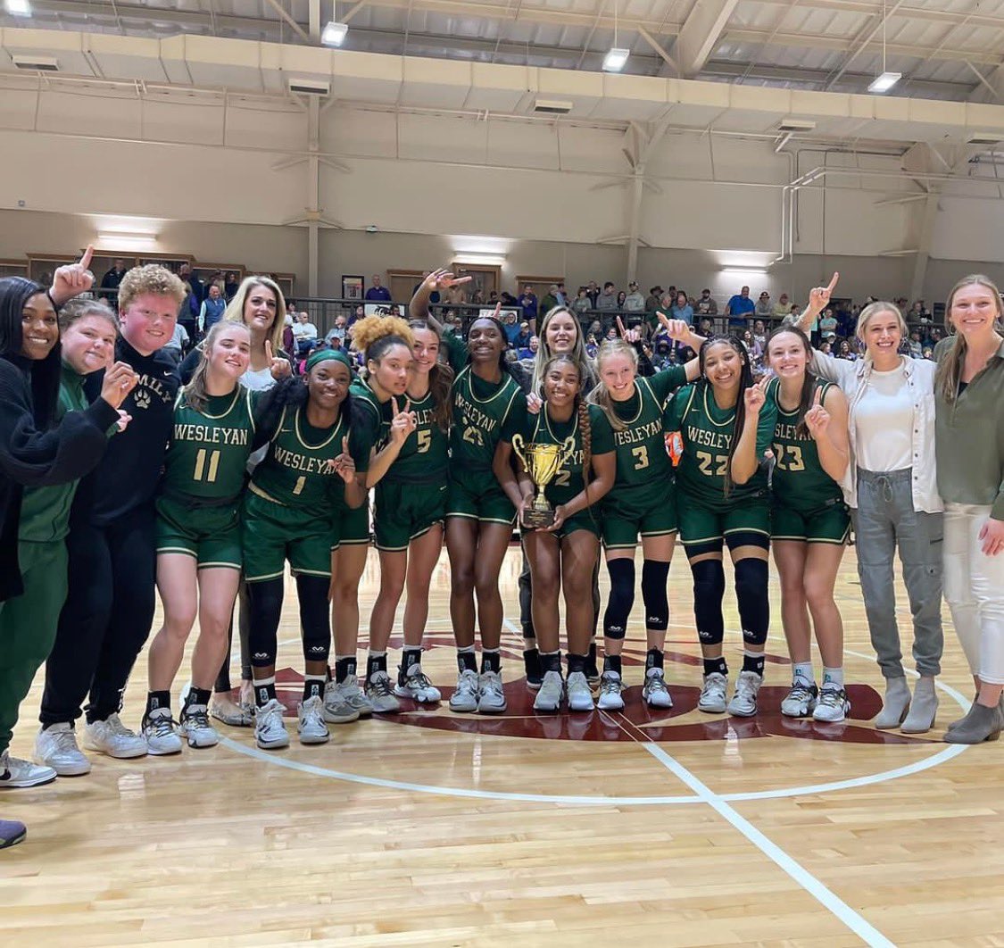 Wesleyan Wolves tweet media