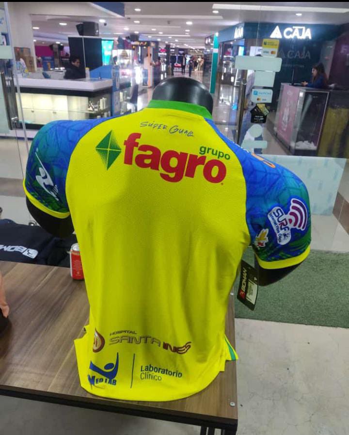 RusbelCoronel's tweet photo. Para el Grupo Fagro, empresa agrícola con la mejor y más completa linea de productos limpios y orgánicos es un verdadero honor auspiciar a @Gualaceo_sc, esperamos muchos éxitos y que los objetivos deportivos se cumplan. Fuerza Súper Guala. https://t.co/Jmru73wkA0