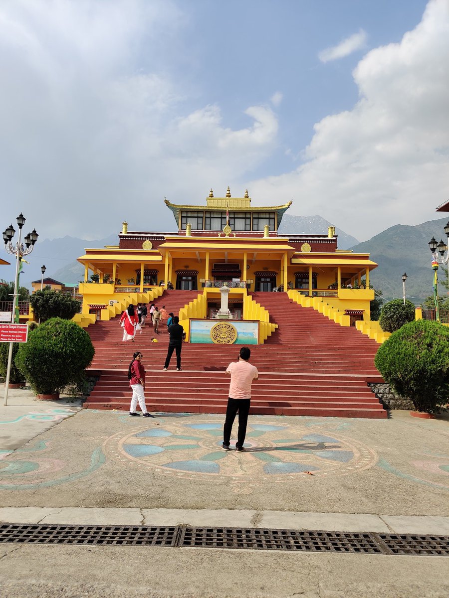 @osdanymaury_ Tibetan monastery, Dharamshala, Himachal Pradesh, India.
#TravelPicture