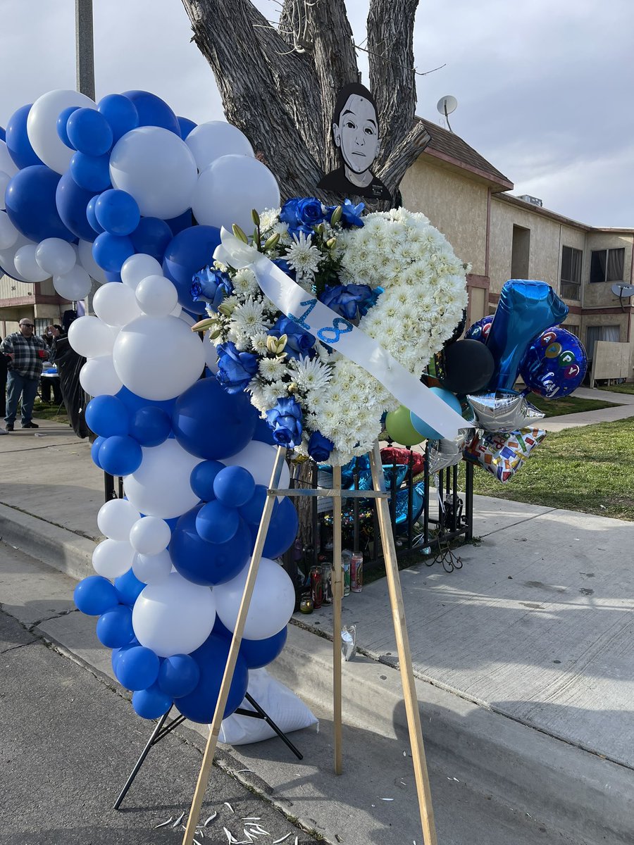 adriannarubio_'s tweet photo. happy heavenly eighteenth birthday cousin, I know you were out there celebrating with us today. thinking of you always, keep watching over us 🥳💙 #myninjaturtle https://t.co/g1oQ1HXze9