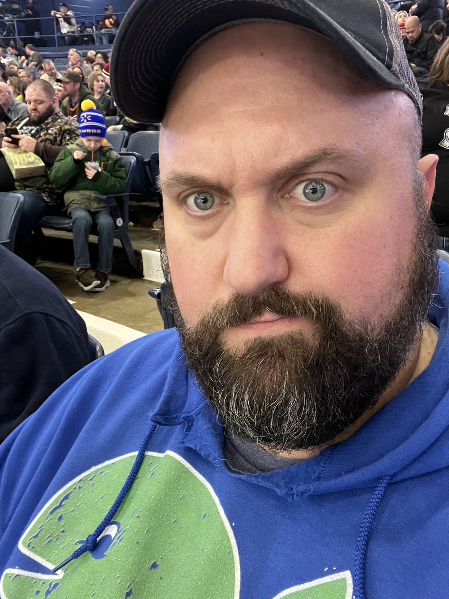 Chi_Bear82's tweet photo. #wolvesmando https://t.co/WJk8xLNOau