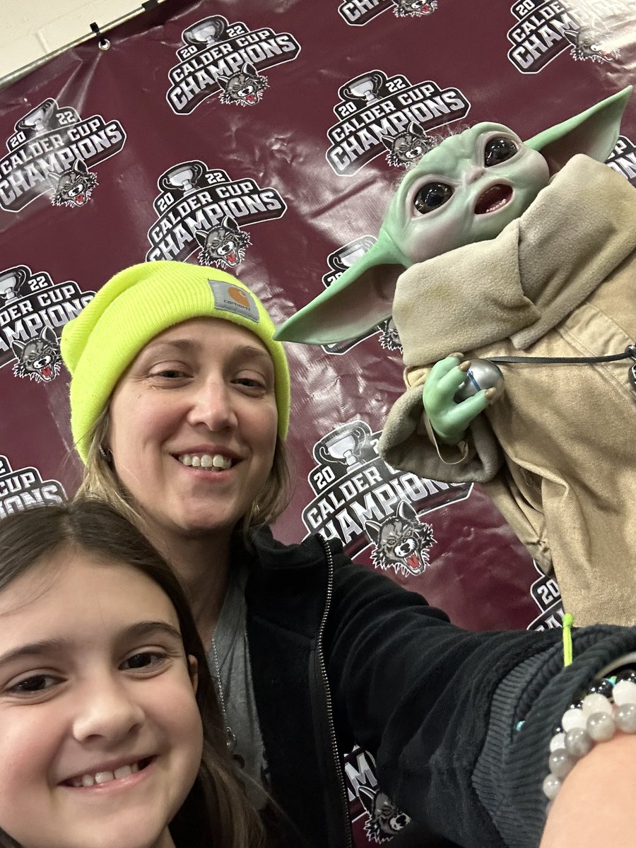 sdevito81's tweet photo. Star Wars and the Wolves! Great Saturday night! Section 112 Row O 19-20 #wolvesmando #chicagowolves https://t.co/zV3YBMHu3W