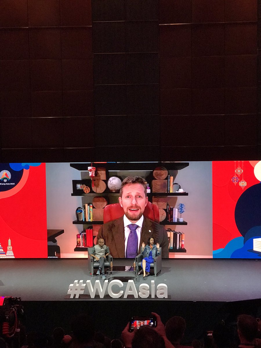 <a href="/photomatt/">Matt Mullenweg</a> is virtually with us <a href="/WordCampAsia/">WordCamp Asia</a>. The Ask Matt Anything session begins. It’s going to be the very interactive session. 👋

#AMA #WCAsia