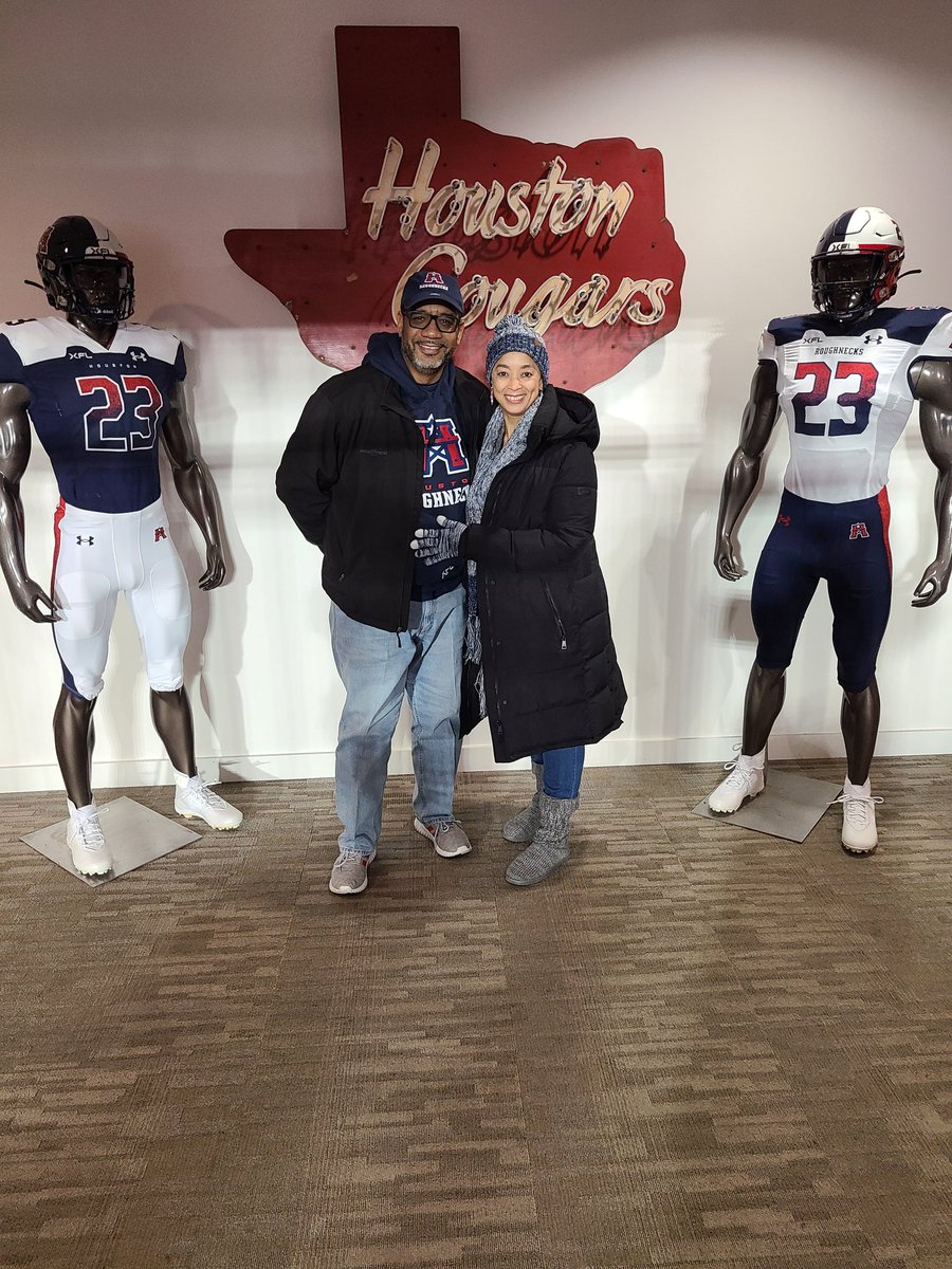 jeff4constable's tweet photo. GO #RoughneckNation https://t.co/McoSA1SxVs
