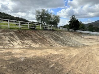 LandClearingPro's tweet image. Before and After. Grading service in Murrieta, CA. Slope undercut repair.

#grading #gradingservice #landclearing #bobcatservice #bobcatgrading #murrieta #temecula #gradingcontractor