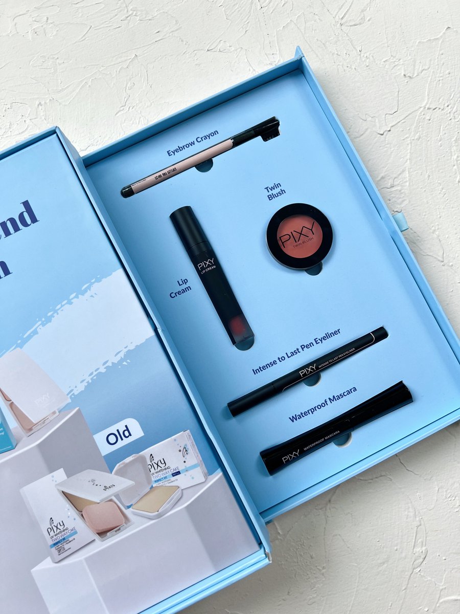 kmrn abis pulang kantor dpt kiriman ini dong? 🥺 smp rumah lgsg sumringah

beneran package tergemes yg pernah aku dapet, soalnya kyk buku trs ada lacinya 😭 lengkap bgt isinya, bisa bikin 1 brand pixy makeup nihh #racuninmakeup
