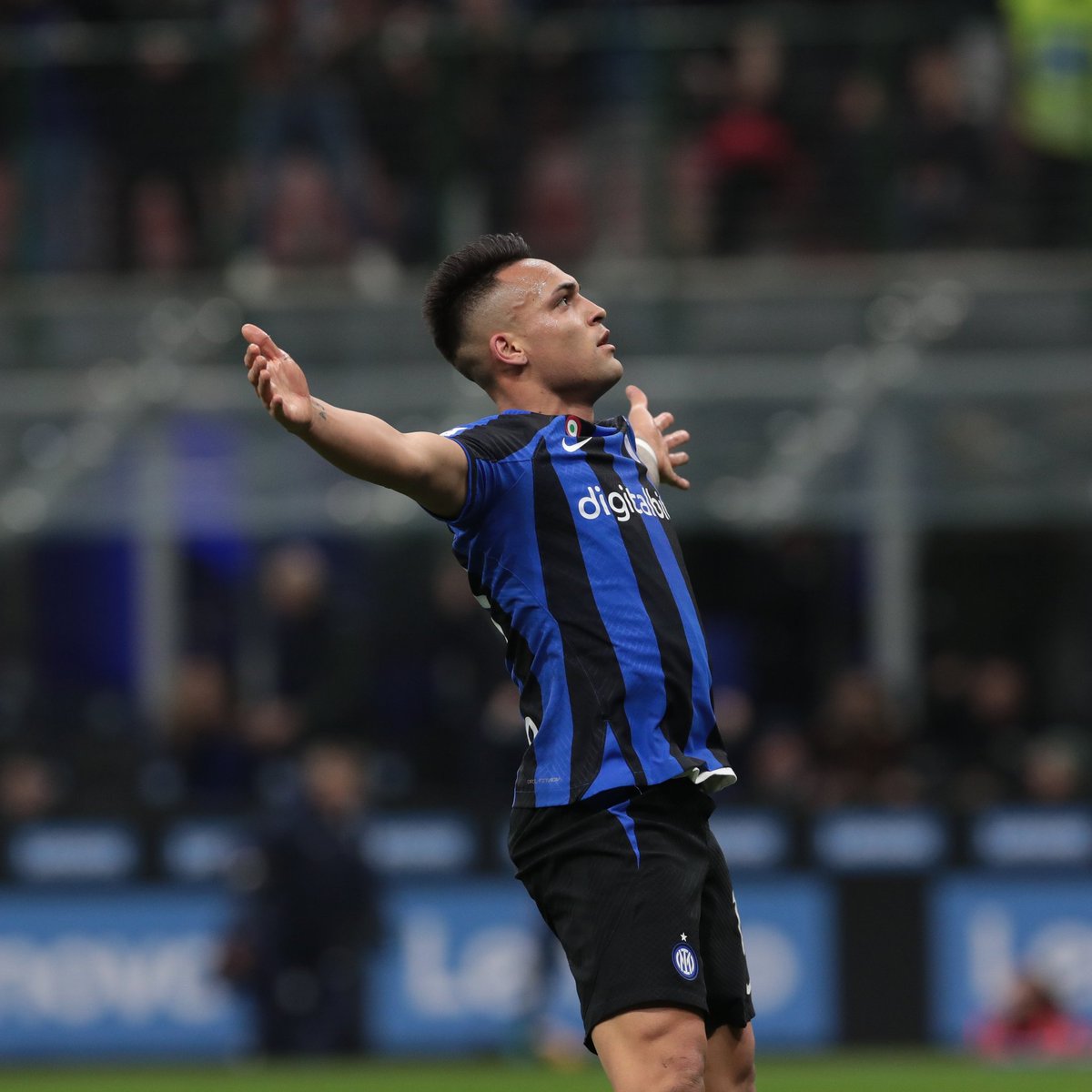 RN83_1908's tweet photo. Forzainter
3 Point https://t.co/YIX6mi5Vpu