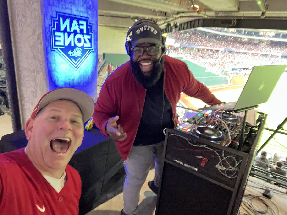 The Hogs Party is in Left Field at #GlobeLifeField #WPS