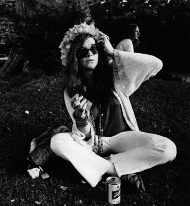 #JanisJoplin in #NewportRI in 1968 for the #NewportFolkFestival #RhodeIsland 

#HistocialImages