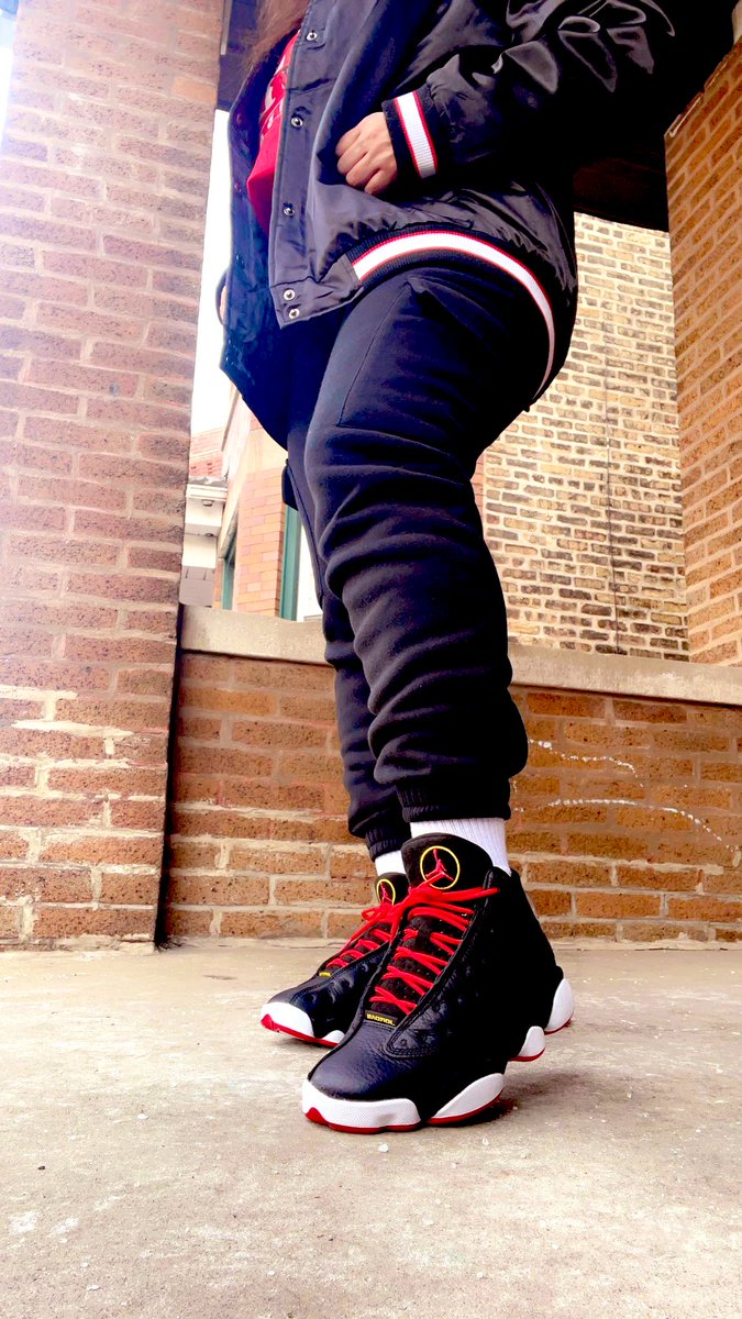 SueHappy3's tweet photo. Day 13 of #13sfor13  happy belated 🎂 to the 🐐 

👟: retro 13 “play offs 2023” #kotd #snkrsliveheatingup #sneakersue #laceswap 🤷🏻‍♀️#chicagogirl #chickswithkicks @nikebasketball @Jumpman23 ❤️♦️@jadendaly @hisexcellence79 https://t.co/BBta4rv7RQ