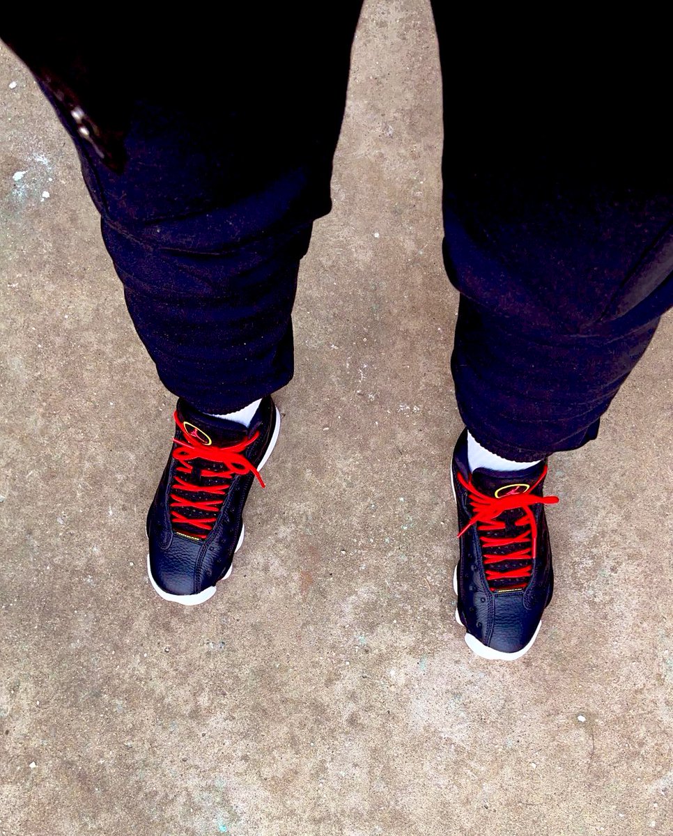 SueHappy3's tweet photo. Day 13 of #13sfor13  happy belated 🎂 to the 🐐 

👟: retro 13 “play offs 2023” #kotd #snkrsliveheatingup #sneakersue #laceswap 🤷🏻‍♀️#chicagogirl #chickswithkicks @nikebasketball @Jumpman23 ❤️♦️@jadendaly @hisexcellence79 https://t.co/BBta4rv7RQ