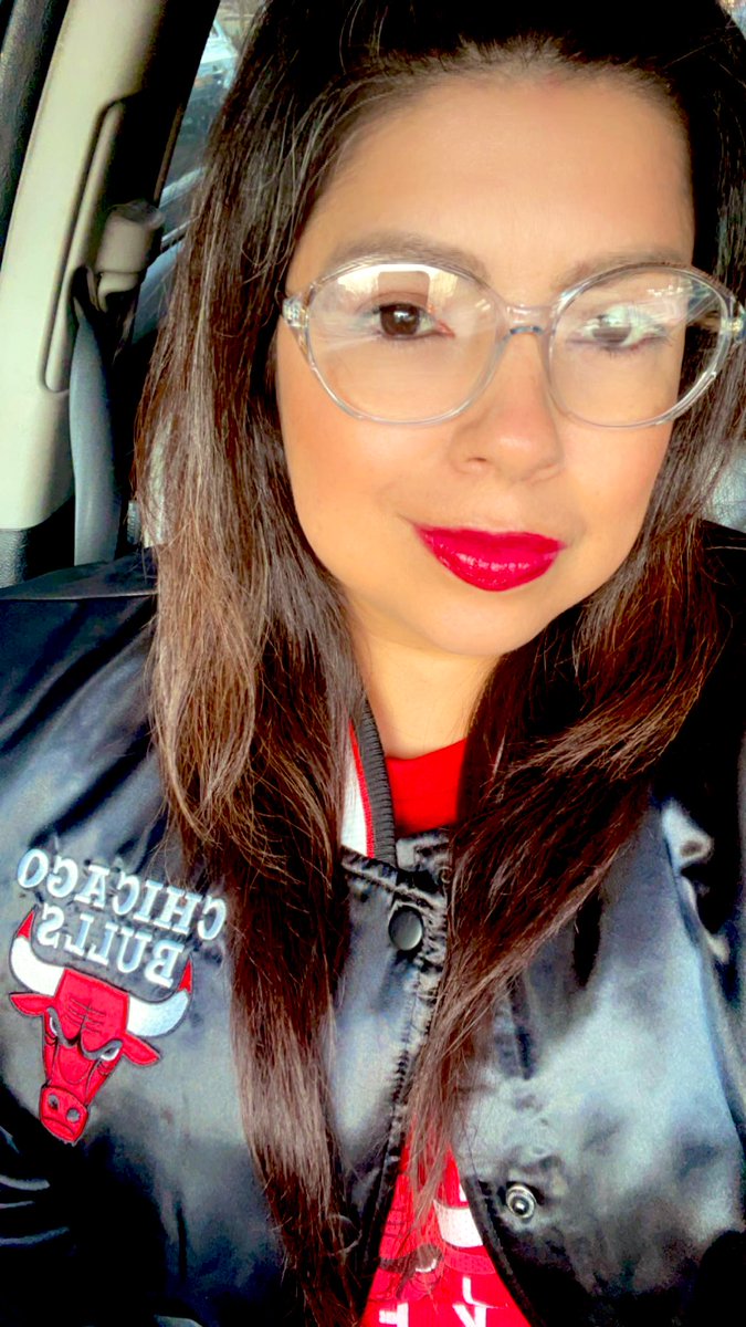 SueHappy3's tweet photo. Day 13 of #13sfor13  happy belated 🎂 to the 🐐 

👟: retro 13 “play offs 2023” #kotd #snkrsliveheatingup #sneakersue #laceswap 🤷🏻‍♀️#chicagogirl #chickswithkicks @nikebasketball @Jumpman23 ❤️♦️@jadendaly @hisexcellence79 https://t.co/BBta4rv7RQ