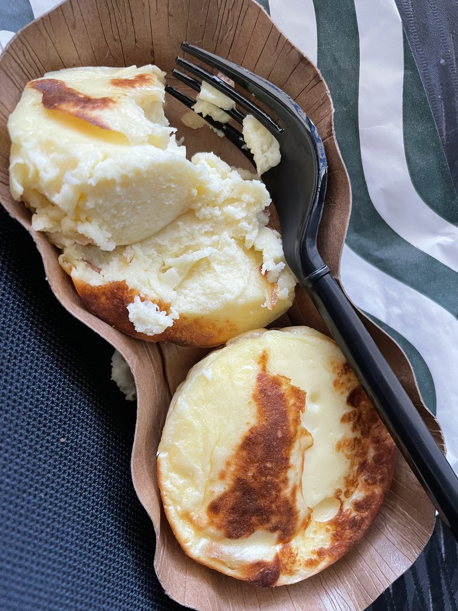 TristenEmily's tweet photo. When you get the bacon &amp; egg bites but Starbucks is just tryna keep you healthy. 86 on bacon? 🤷🏼‍♀️😅 @Starbucks https://t.co/T8InWIPEYo