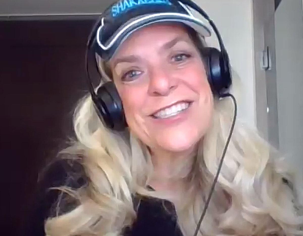 Don't let this year be a repeat of what you don't want. Let me help you get to where you want to BE. Email or call transform@stateofslim.com or 720-335-5879. Let me help you with your #weightlossjourney.
YOU ARE MEANT TO SOAR! Make this the year you FLY! StateOfSlim.com