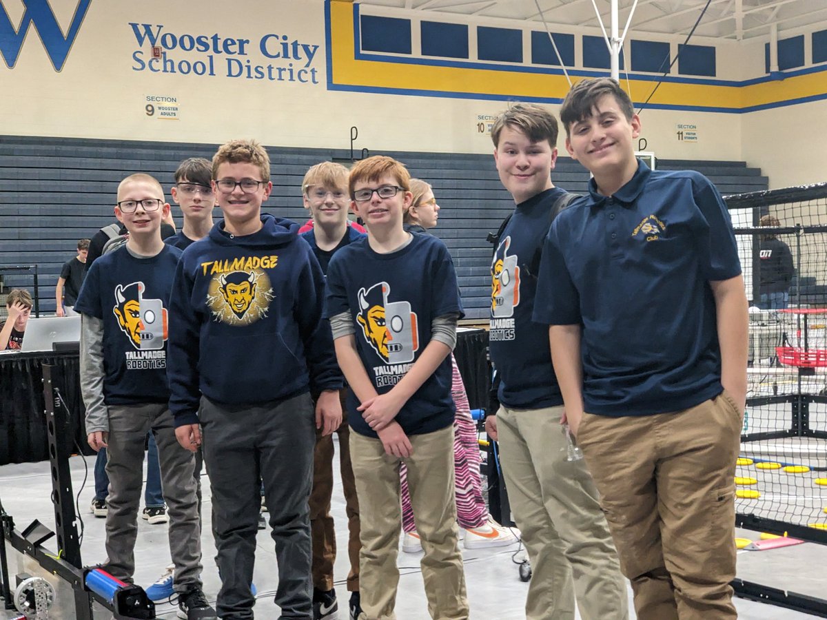 Tallmadge_STEM's tweet photo. 6th and 7th Tallmadge robotics teams advanced to the quarterfinals of the knockout rounds. Way To Go! https://t.co/u8w5ElNTn5