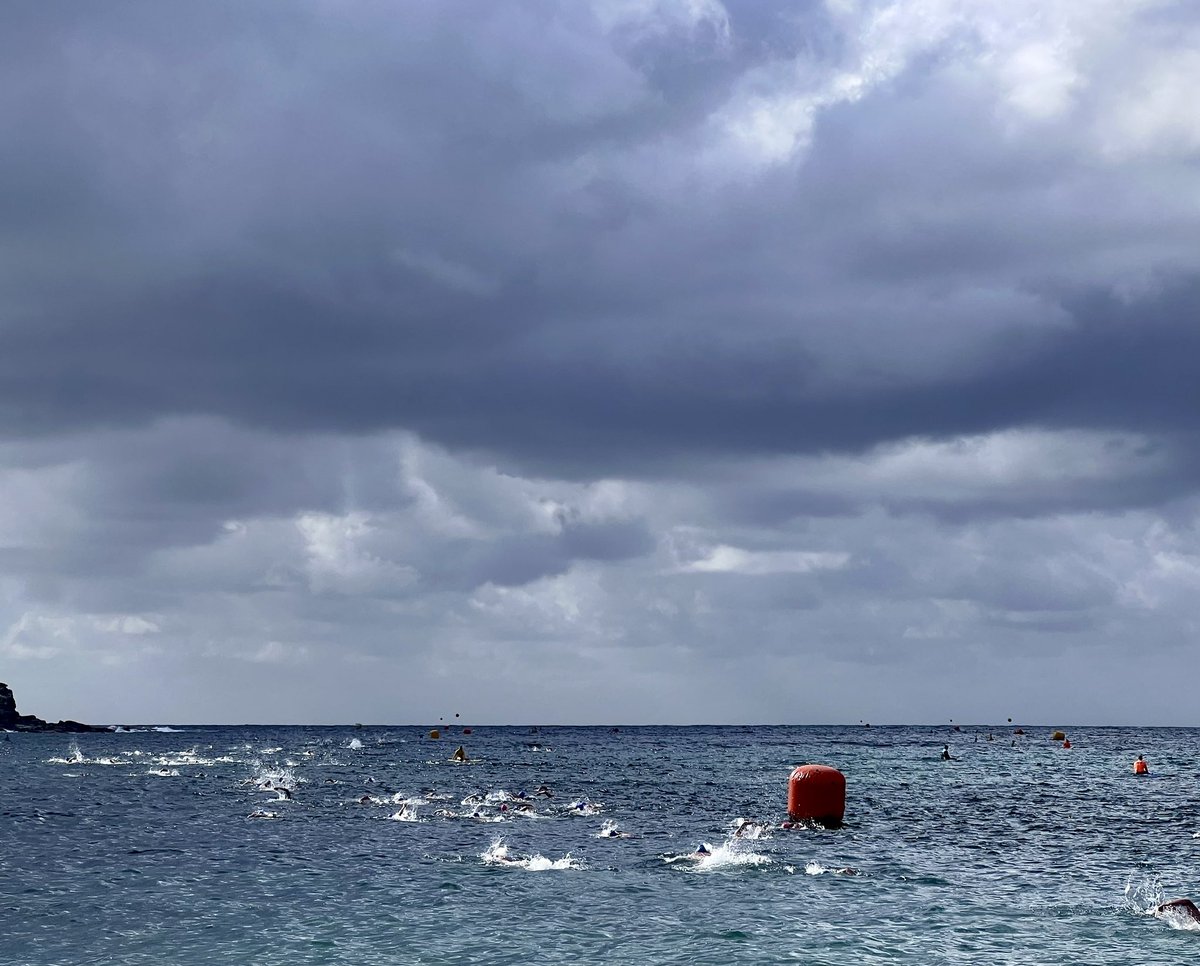 OceanSwimSafari's tweet photo. Like bairny stars dropping lyrically into the sea, mug punters head through shafts of sun sneaking through gaps in the Sydney summer cloud⦠#ocean #swimming #MalabarMagic #MurrayRose #Sydney #open #Water #Malabar https://t.co/1BZ40yuBZc