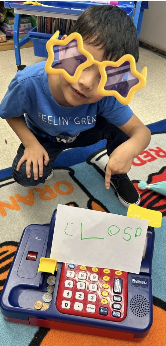 AngelaHilse1's tweet photo. When a struggling learner wants to write &amp; asks for your help to sound out a word rather than play w/friends that's a win! This year has been tough &amp; these kids deserve to celebrate. https://t.co/JycmvHWJwF Can u help? @melindagates  @DonorsChoose @GKTWVillage @JohnLegere  @YNB https://t.co/fFAeAXqGGH