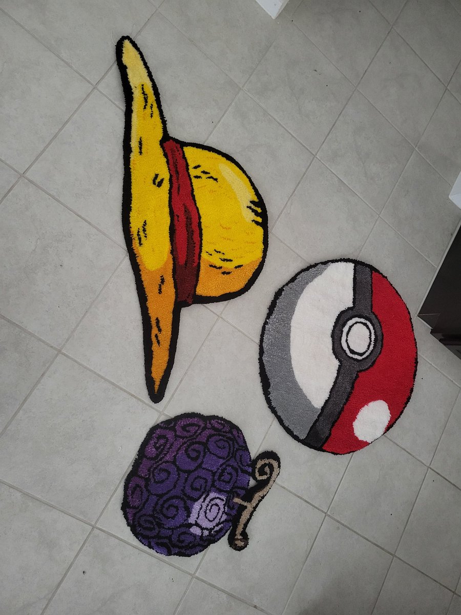 la_chalupacabra's tweet photo. MY FIRST 3 RUGS ARE ALMOST DONE. I'm so excited to get to clean everything up and put the finishing touches on these https://t.co/bTBz7JI2KF