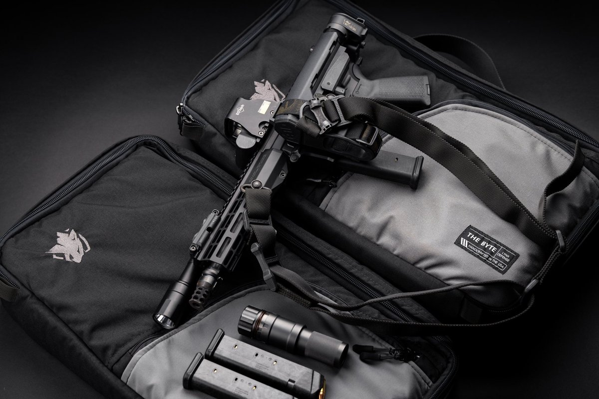 lynxdefense's tweet photo. The goal of the Byte was to create a bag that had the smallest footprint possible and deliver the ability to carry a carbine covertly.
📸 @tactical_camera
#rangebag #rangebags #greymantactical
@aero_precision @EOTechInc @CloudDefensive @LawTactical https://t.co/kOSuCC5gX2