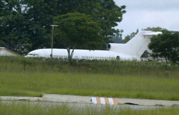 CassiusSande's tweet photo. 1-A Boeing 727-100 took off from Wonderboom Airport, Pretoria on 7 March 2004 & made a brief stop over at the then Harare International Airport to pick up Simon Mann & a special package, en route to Malabo, Equatorial Guinea. That was the last time the aircraft flew.
#SimonMann https://t.co/6eEbzcleXw