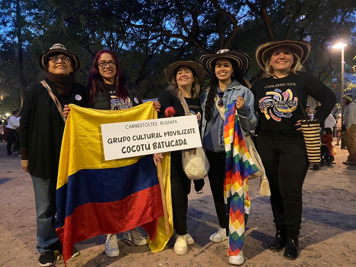 MovilizateOrg's tweet photo. Participación de la Plataforma movilizate @MovilizateOrg  en el carnaval de Ruzafa https://t.co/1KqxIdRKq0