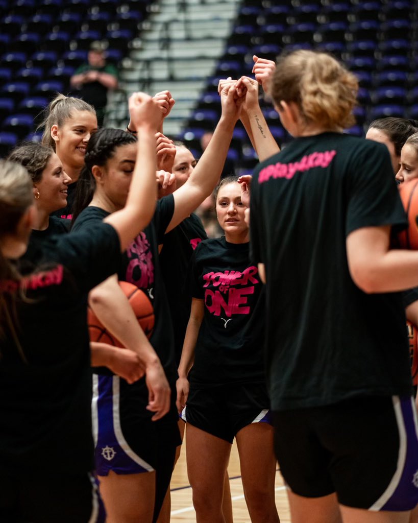 Portland Pilots Women s Basketball On Twitter family portland-pilots-women-s-basketball-on-twitter-family