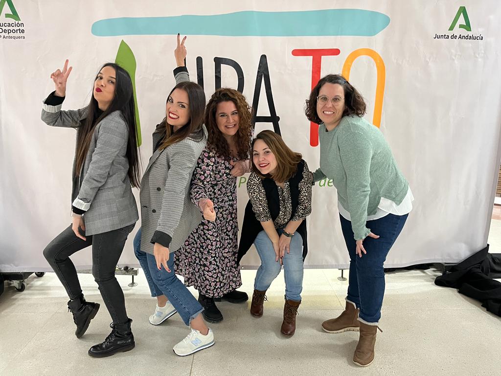 Gracias <a href="/JIPAtq/">JIPAtq Jornadas de Innovación Pedagógica Antequera</a> y gracias <a href="/Preqjai/">Patricia RJ</a> y <a href="/Virgi_hm/">Virgi_hm</a> por volver a coincidir en esta edición. Suerte la nuestra💙💙