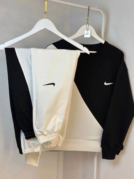 bestoffshoes's tweet photo. Nike Vintage https://t.co/quNbXOw2a4