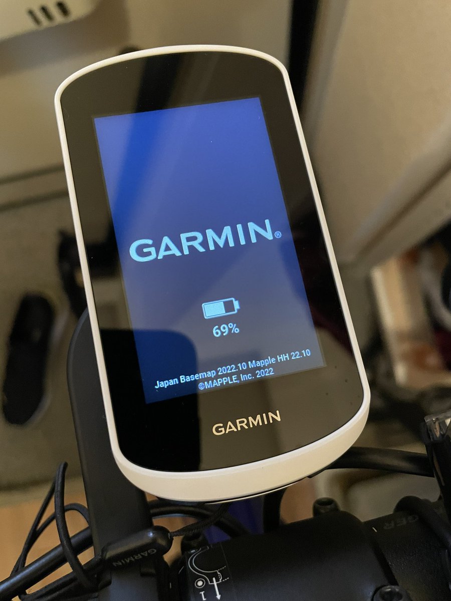 m5ftg5wn1's tweet photo. GARMIN EDGE EXPLORE2を装着して100Km、7時間走ってみた。
•画面のサイズが大きくて見やすい。照度もちょうどいい。
•指付きの冬グローブでもタッチパネルはちゃんと反応する。
•バッテリの持ちは良さそう。7時間走って69%残。
#GARMIN #EDGEEXPLORE2 https://t.co/D4z7wuXb9H